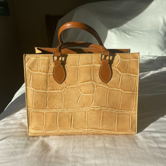 Like new Dooney Bourke Tan Exotic leather Handbag - Picture 2 of 4